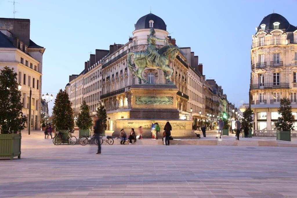 Le Cocon Central D'Orléans Buitenkant foto